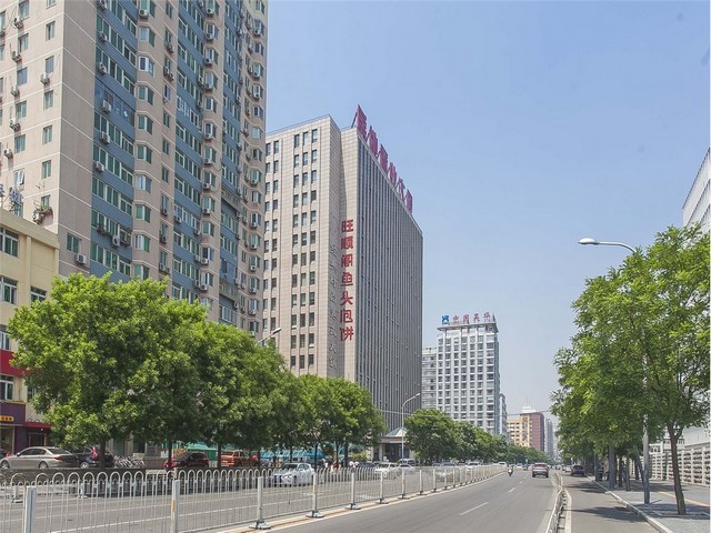 福田华为手机出租海报